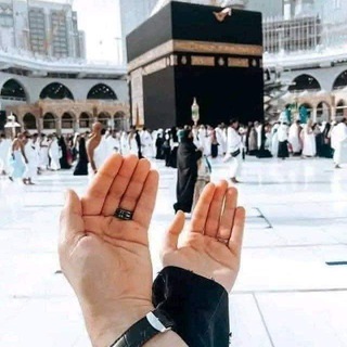 الله معي💜.