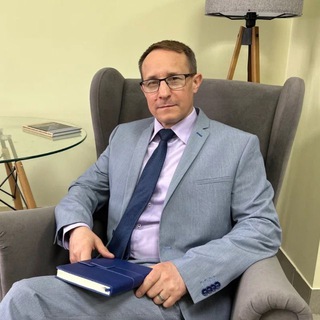 Психолог Алексей Успеньев
