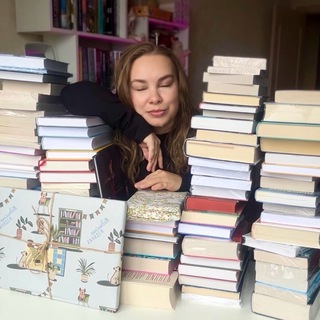Алиса и книжки (в Петербурге)