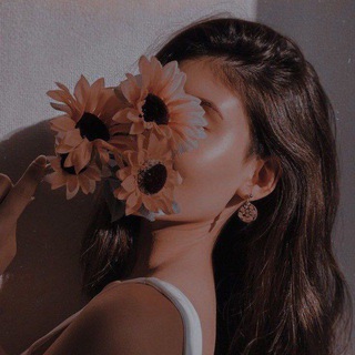 أَيْلولْ|🌻💛