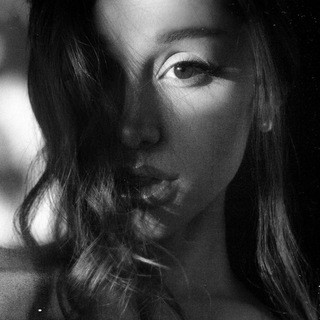Ariana Grande Charts
