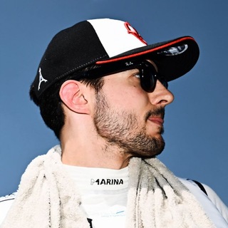 @. Esteban Ocon