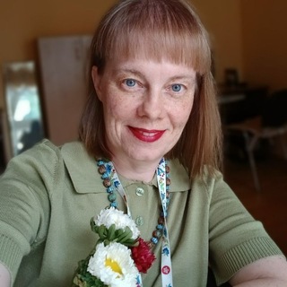Елена Назариан