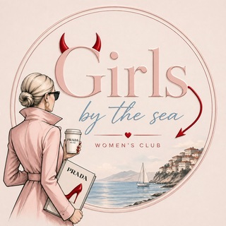 Girls by the sea🩷