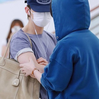 무색의 | 𝐡𝐨𝐬𝐡𝐢
