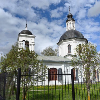 Патриаршее подворье. Храм Святителя Николая в с. Федоровском