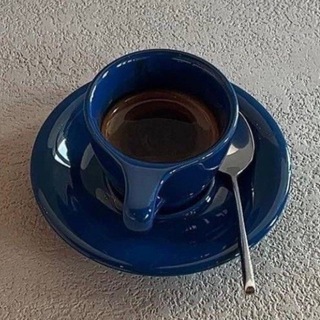 آبی‌کاربُنی🪼