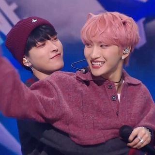 𝑨𝑼𝑹𝑶𝑹𝑨🍓
