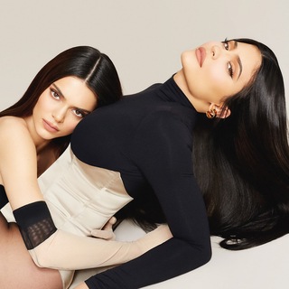 KENDALL & KYLIE JENNER