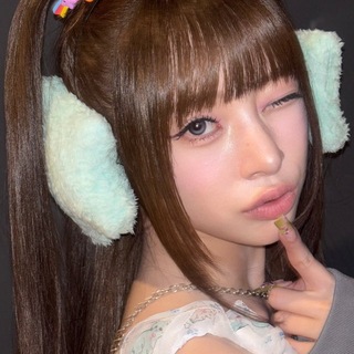 ⾕ .. jihyuniverse