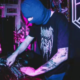 K1R2CH8T7V / BEDNOISEROOM RECORDS
