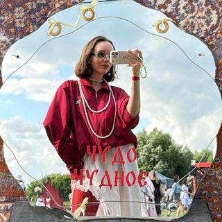 m.esinaa • дизайн • маркетинг • нейросети