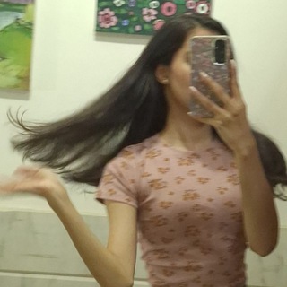 من؛ سارا