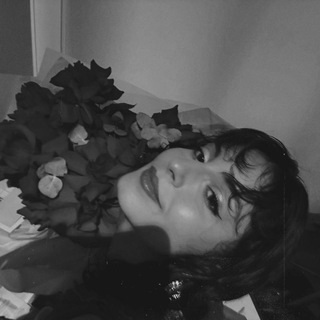𝑚𝑎𝑟𝑦𝑡𝑢𝑟𝑥'🌹