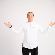 Шеф-повар Василий Емельяненко