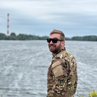 Стол Давида Нармании