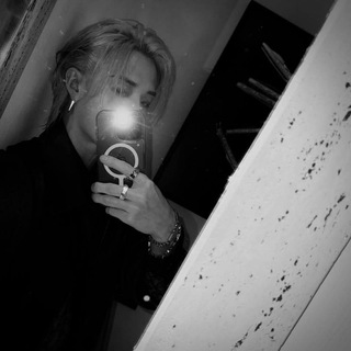 𝐼𝑛 𝑠𝑒𝑎𝑟𝑐ℎ 𝑜𝑓 𝑎 𝑑𝑎𝑤𝑛🌑