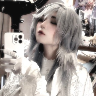 𝐕𝐎𝐆𝐄𝐋𝐖𝐄𝐈𝐃𝐄.