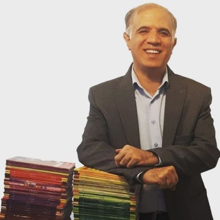 یک ناشر .خلق کتاب موفق