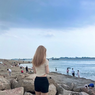爱偷懒的iuk